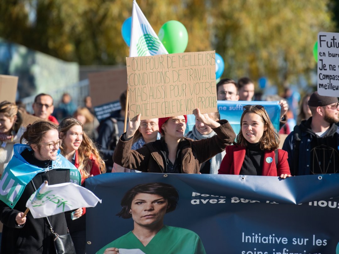 Le 23 octobre dernier, les infirmières neuchâteloises manifestaient aux Jeunes-Rives en faveur de l'initiative acceptée ce dimanche.