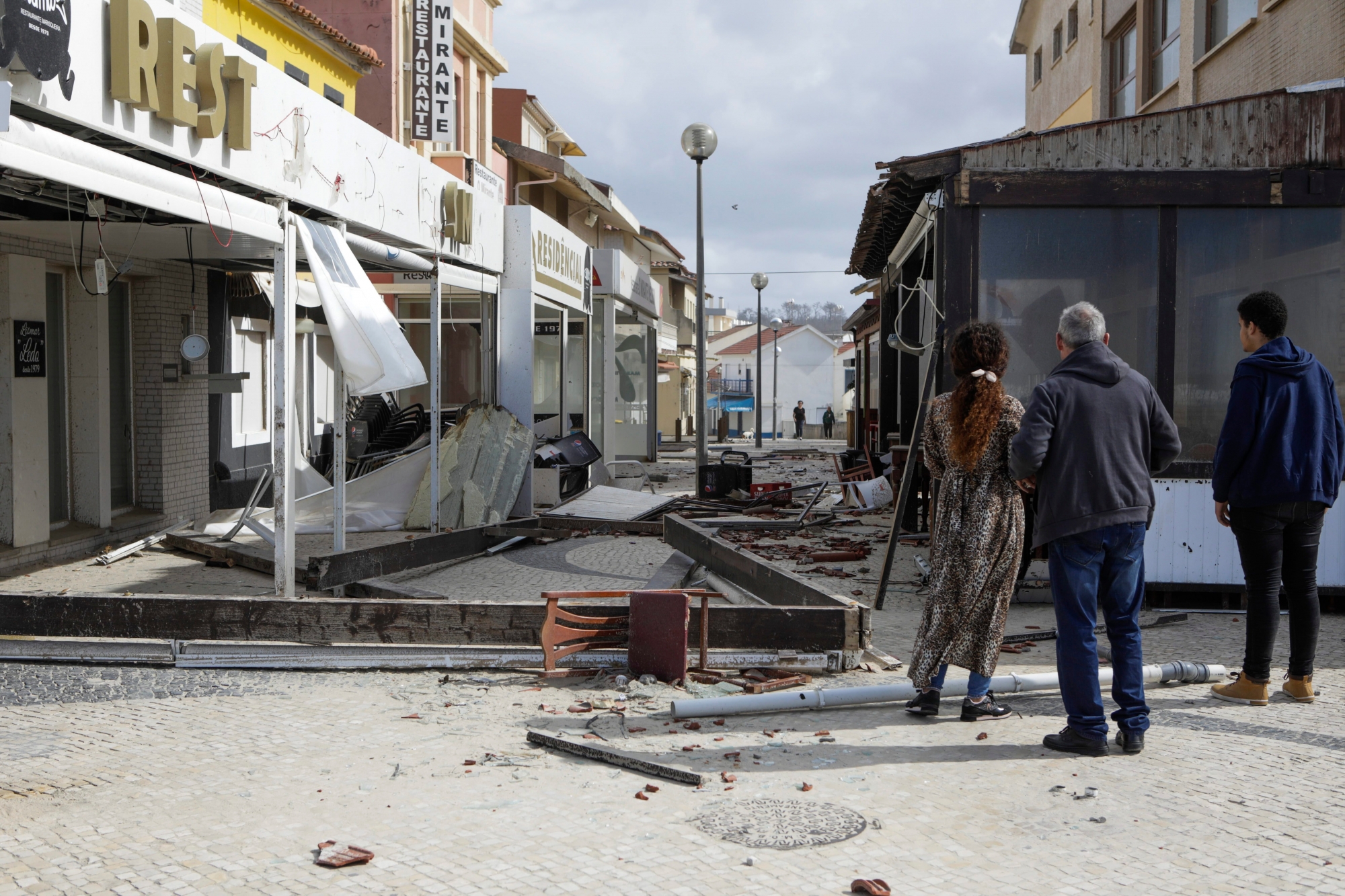 epa07092721 View of destroyed restaurants in Praia da Vieira ( Vieira beach) after the passage of storm Leslie in Praia da Vieira, Marinha Grande, central Portugal, 14 October 2018.   According to reports, winds gusting reached up to 176kph after the storm hit the country.  EPA/PAULO CUNHA PORTUGAL WEATHER STORM LESLIE