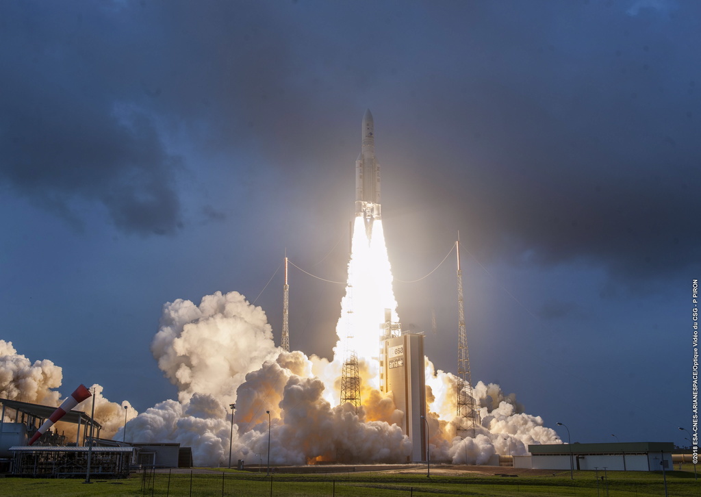 La fusée Ariane 5 a été lancée mardi depuis le centre spatial de Kourou en Guyane française.