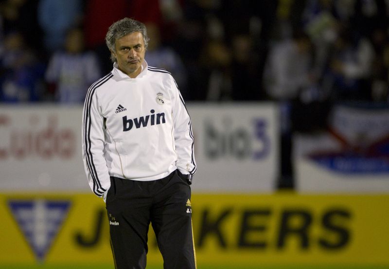 José Mourinho a dit qu'il se reverrait bien en Premier League anglaise d'ici à deux ans.