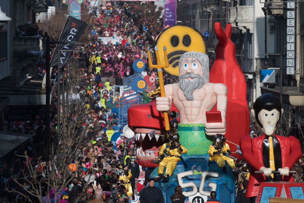 Les organisateurs des carnavals tessinois devront scrupuleusement suivre les consignes sanitaires. (Archives)