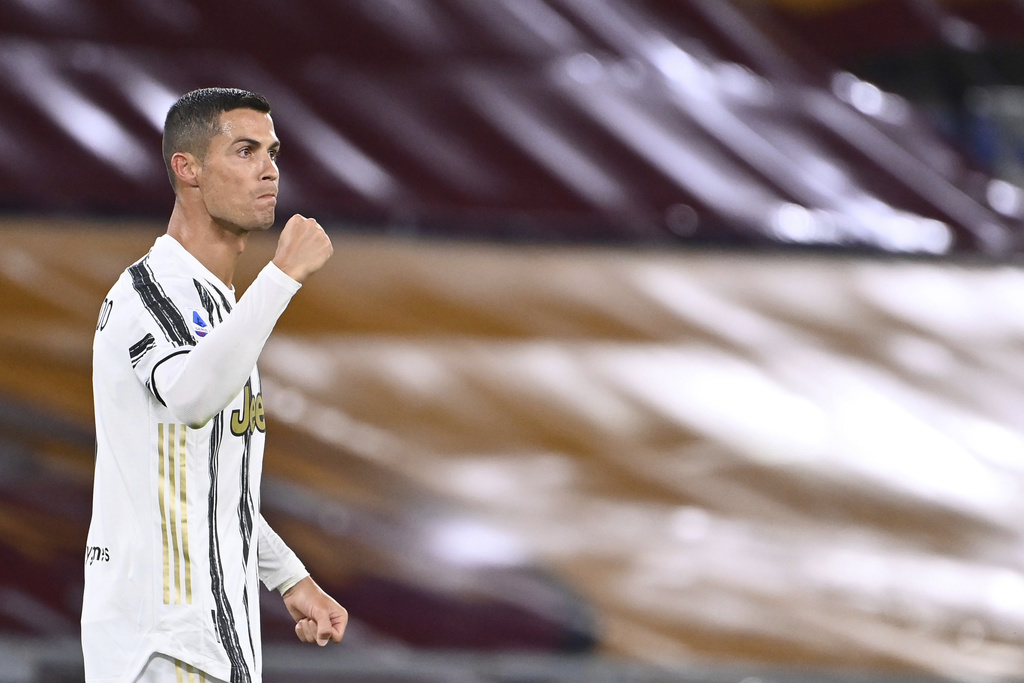 Cristiano Ronaldo affrontera son éternel rival Lionel Messi en phase de groupes (archive).