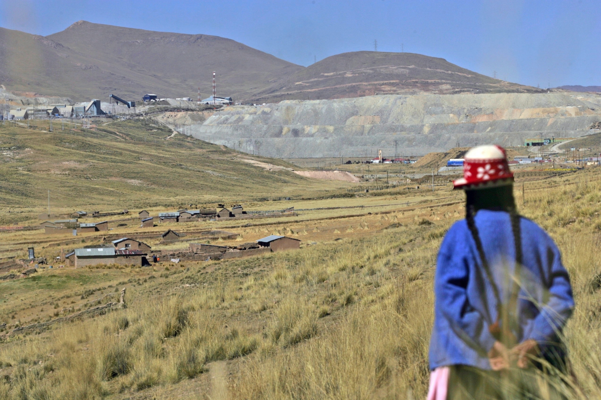 Exploitée par le géant zougois Glencore, la mine d’Antapaccay, sur l’Altiplano péruvien, empoisonne la vie des habitants depuis des décennies.