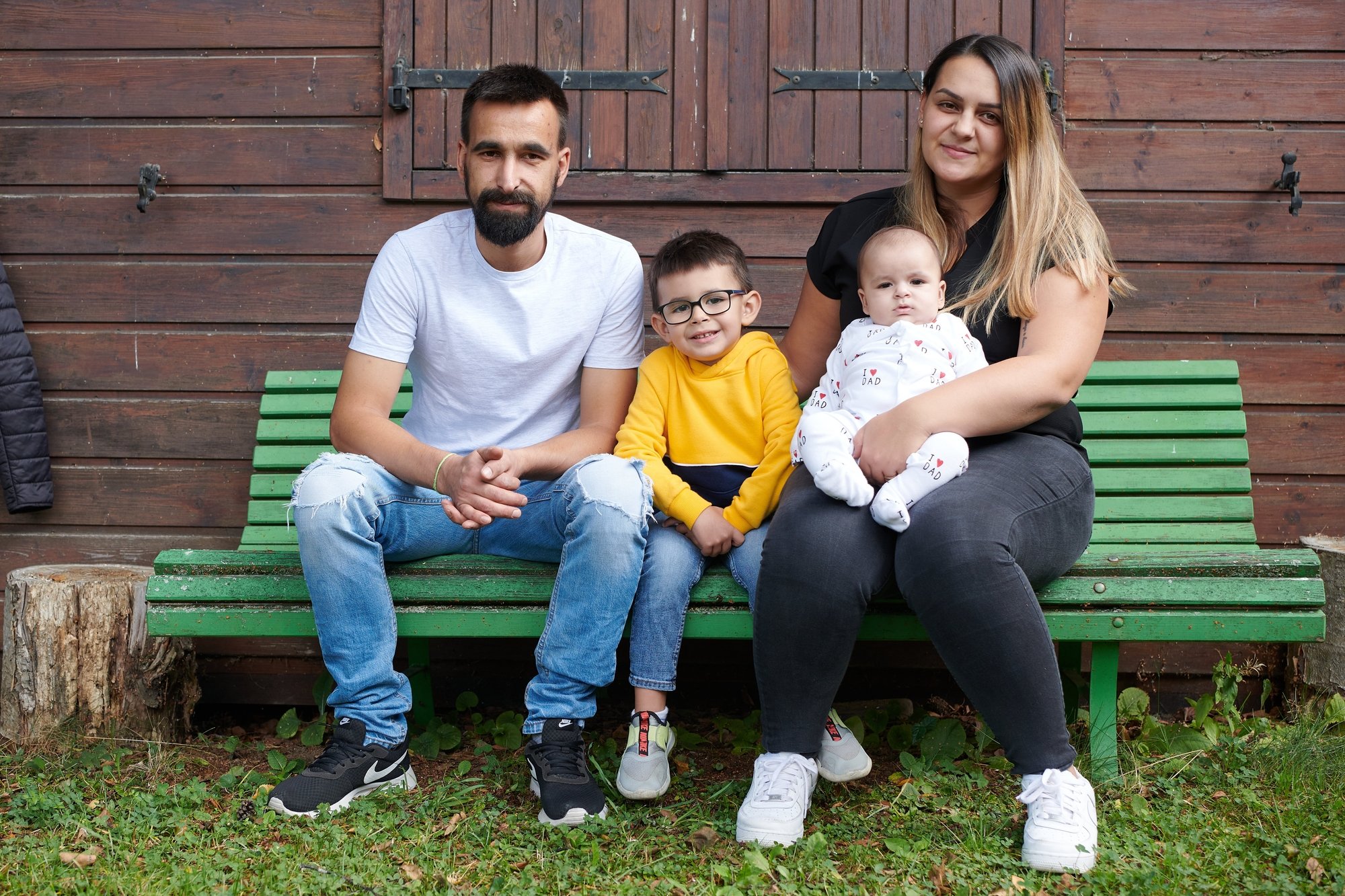 Telma Sousa et Micael Figueiredo avaient prévu d'emmener leurs enfants au Portugal cet automne, pour revoir enfin leurs proches. Ils ont dû annuler leur voyage.