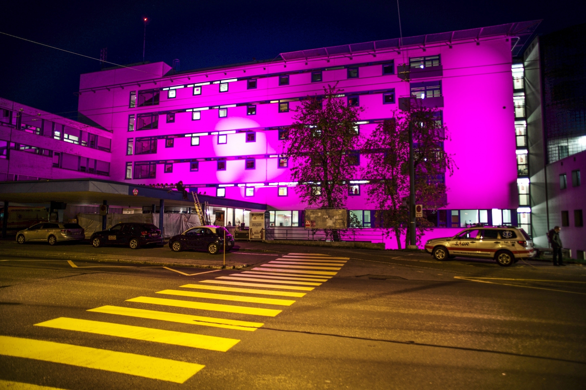 L'hôpital de La Chaux-de-Fonds sera à nouveau illuminé en rose (ici en 2014).