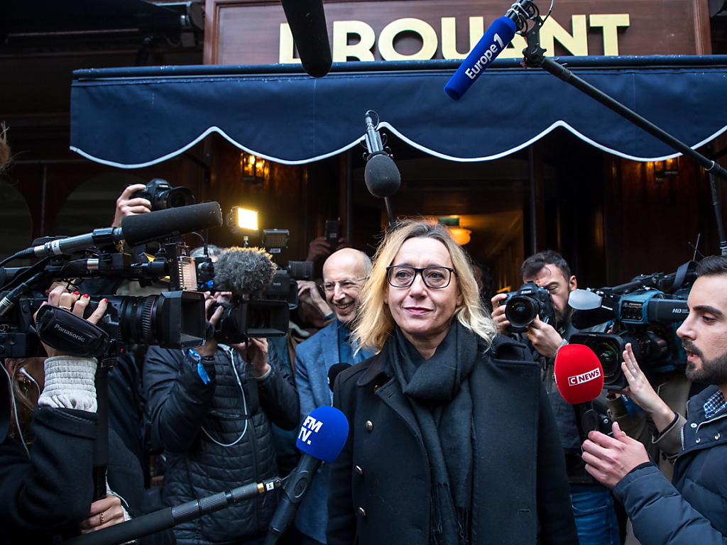 Autre ambiance l'an dernier, quand Virginie Despentes, membre du jury, arrivait au mythique restaurant le Drouant pour la remise du Goncourt 2019.