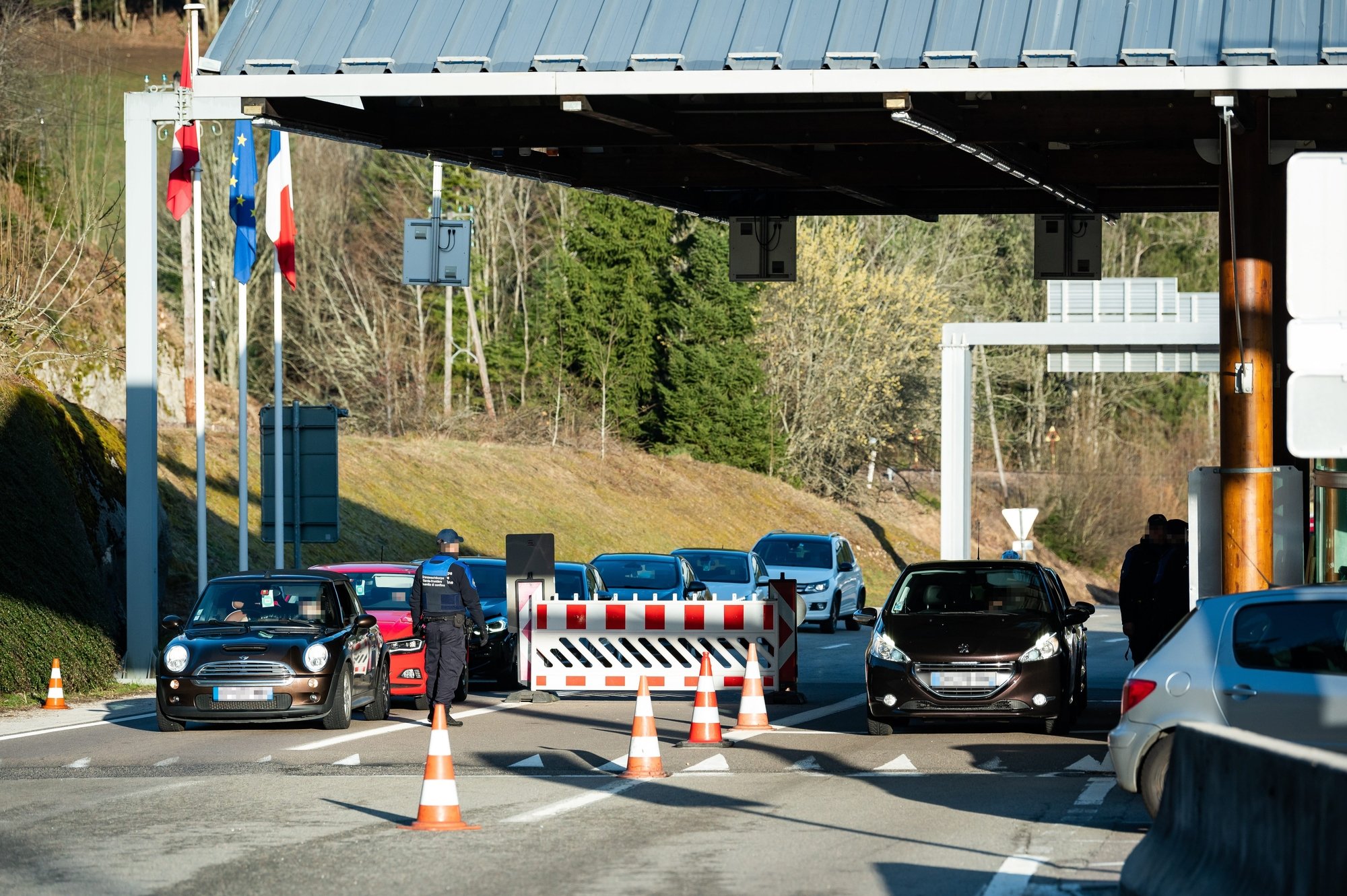 Un peu plus de 13 000 travailleurs traversent chaque jour la frontière pour venir dans le canton de Neuchâtel.