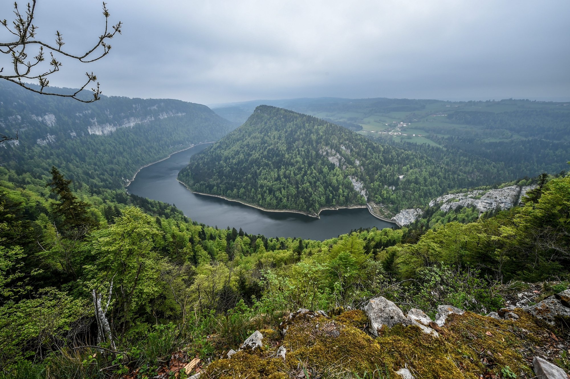 Le lac de Moron et le barrage du Châtelot: la santé du Doubs inquiète les milieux de l'environnement depuis de nombreuses années.