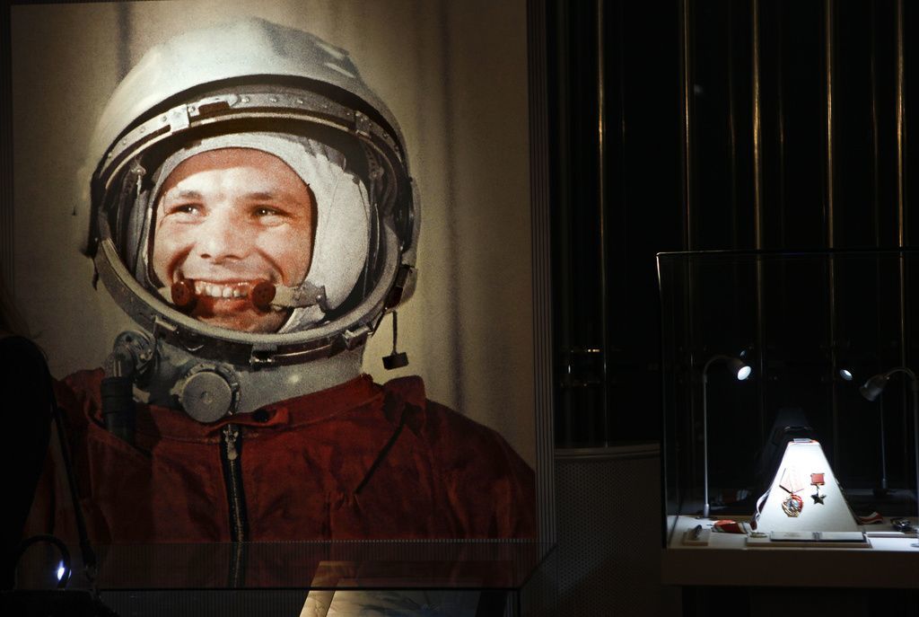 Youri Gagarine est resté un héros national 60 ans plus tard.