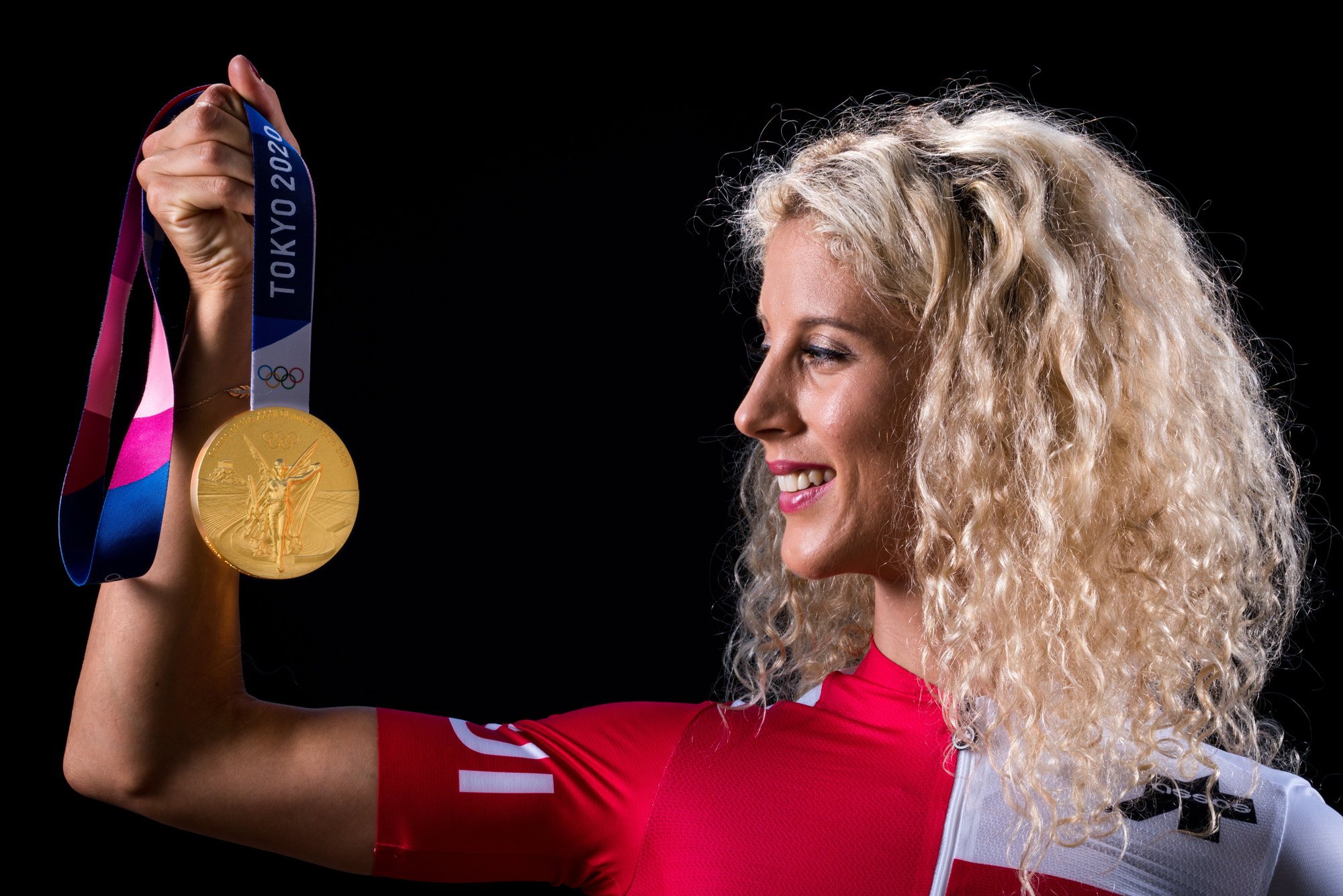 Médaillée d'or à Tokyo, Jolanda Neff fait partie des athlètes suisses à avoir bénéficié du programme mis en place par l'armée suisse.
