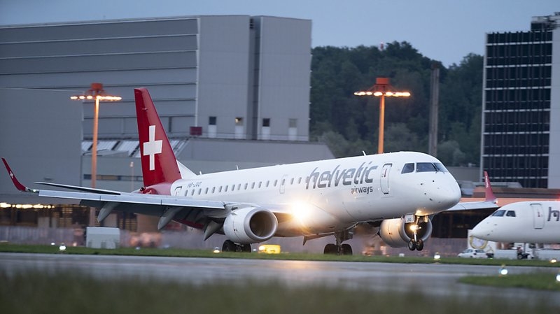 Un avion de Helvetic Airways avait notamment permis à une centaine de voyageurs de rejoindre la Suisse depuis l'Afrique.