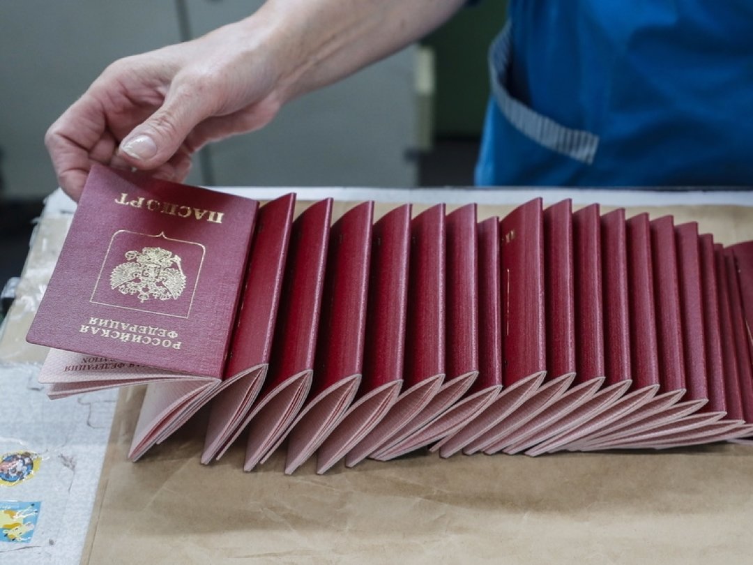 Selon l'agence russe officielle TASS, 23 habitants de Kherson ont reçu un passeport russe ce samedi (illustration).