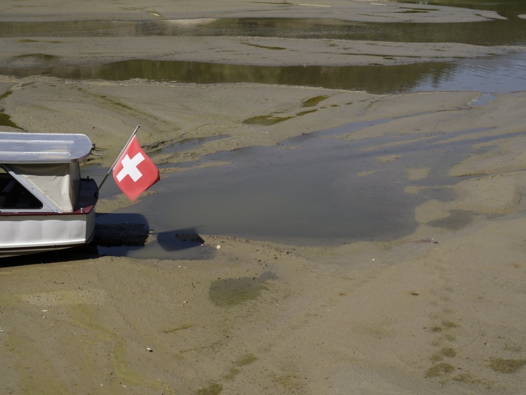 Les vagues de chaleur, ici le lac des Brenets asséché le 18 juillet 2022, n'ont pas épargné la Suisse.