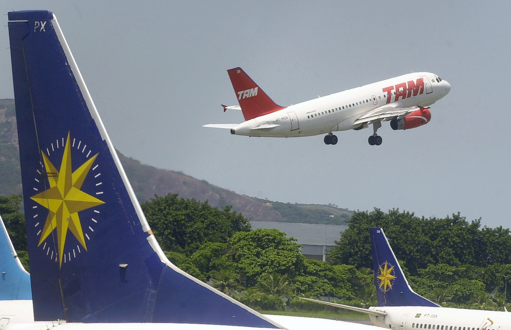 L'avion de la compagnie brésilienne TAM a dû atterrir après avoir traversé une zone de turbulences.  