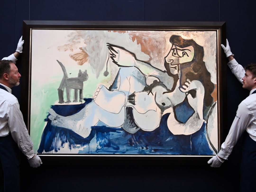 La femme a été la principale source d'inspiration de Picasso, comme sur cette œuvre «Femme nue couchée jouant avec un chat», qui sera vendue aux enchères à New York en mai.