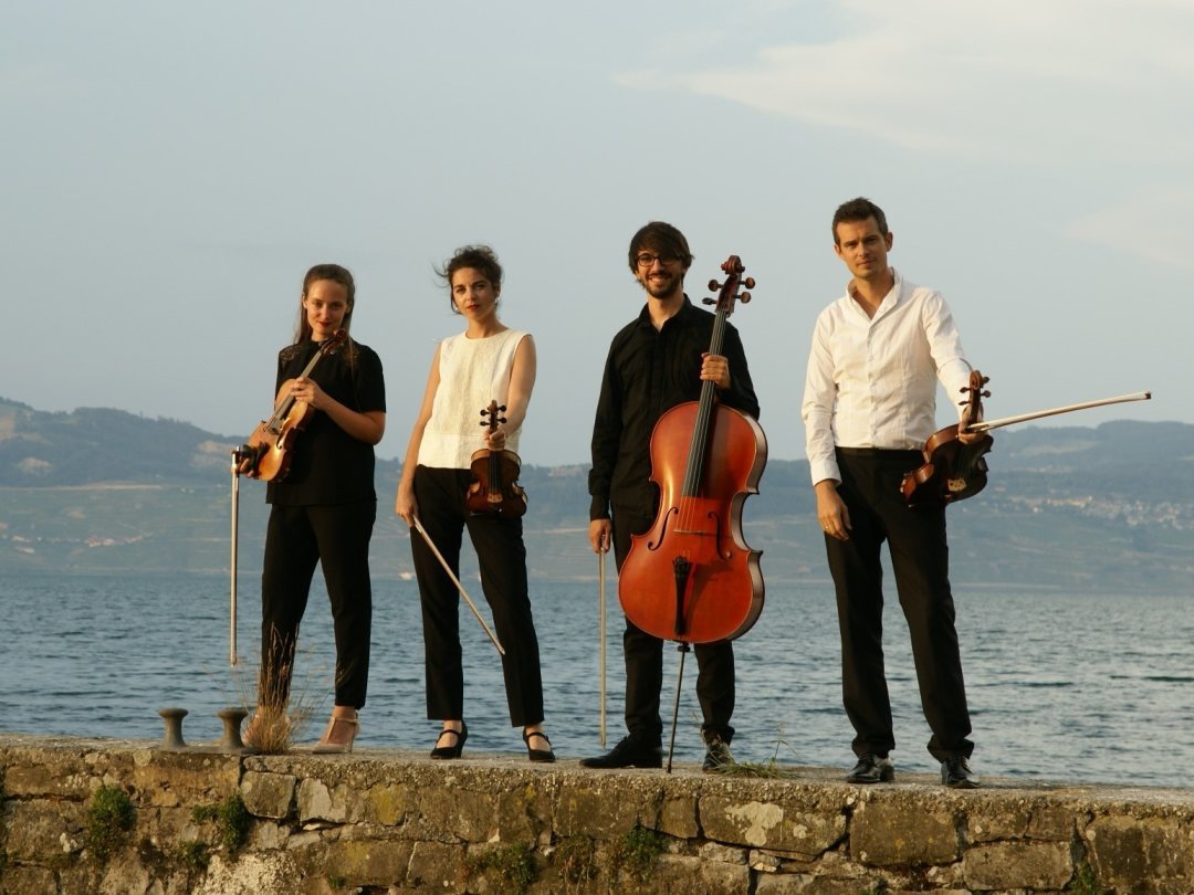 Quatre des six membres de l'ensemble Variations musicales. De gauche à droite: Marie Traube, Emma Durville-Aubry, Simon Cauchefer et Thomas Aubry.