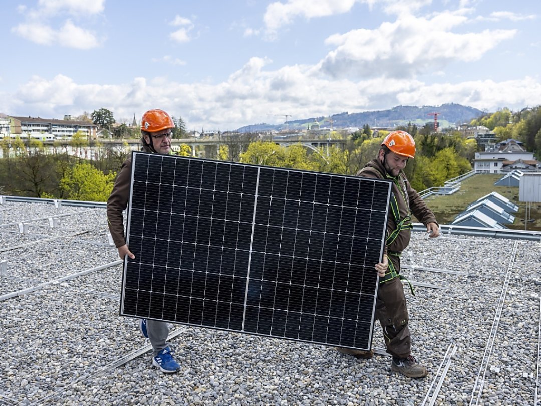 Les propriétaires de panneaux solaires clients de Viteos seront mieux rémunérés l'année prochaine (image d'illustration).