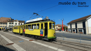 Tram historique entre Neuchâtel et Boudry