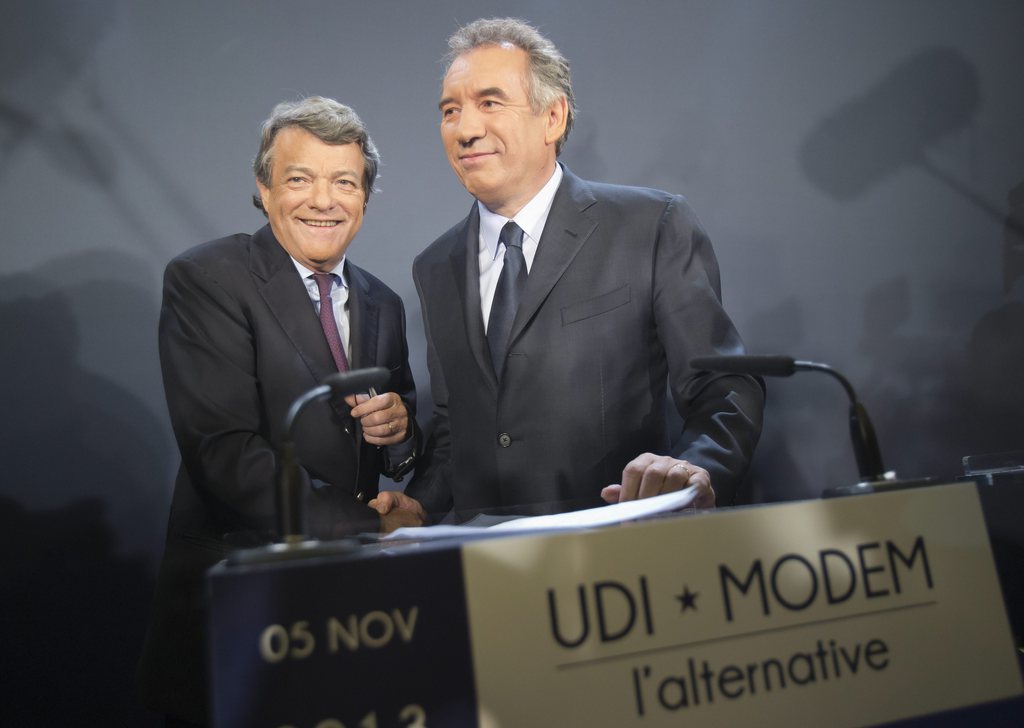 Jean-Louis Borloo et François Bayrou réunissent leurs forces dans un même parti, "l'Alternative".