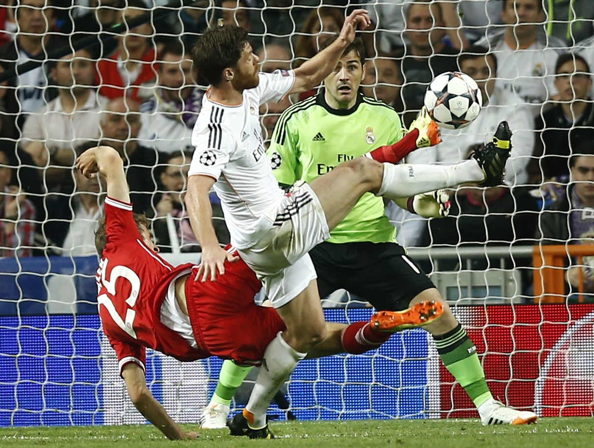 Thomas Müller (en rouge) et ses coéquipiers ont tout tenté mais ne sont pas parvenus à égaliser face au Real de Xabi Alonso et Iker Casillas. 