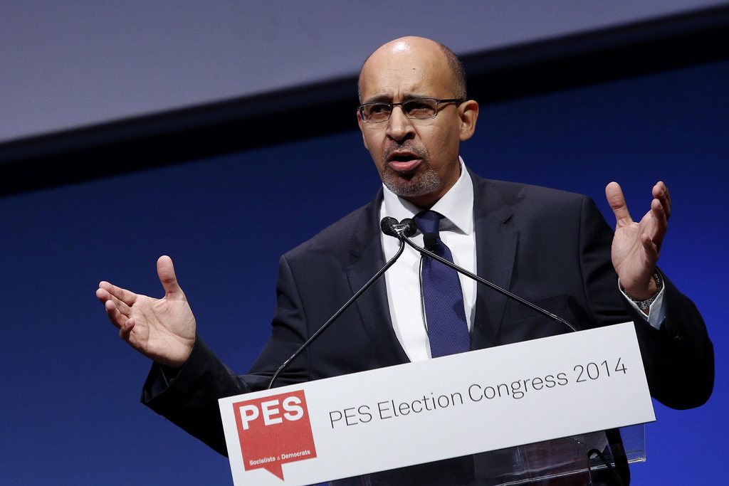 epa04104904 Chairman of the French Socialist Party (PS) Harlem Desir delivers his speech during the Party of European Socialists (PES) congress in Rome, Italy, 01 March 2014. The PES is holding its annual congress in Rome on 28 February and 01 March.  EPA/FABIO FRUSTACI