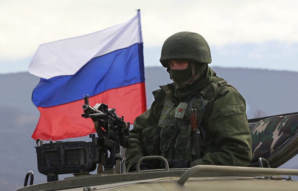Les soldats russes se sont emparés de la base navale ukrainienne de Feodossia en Crimée.