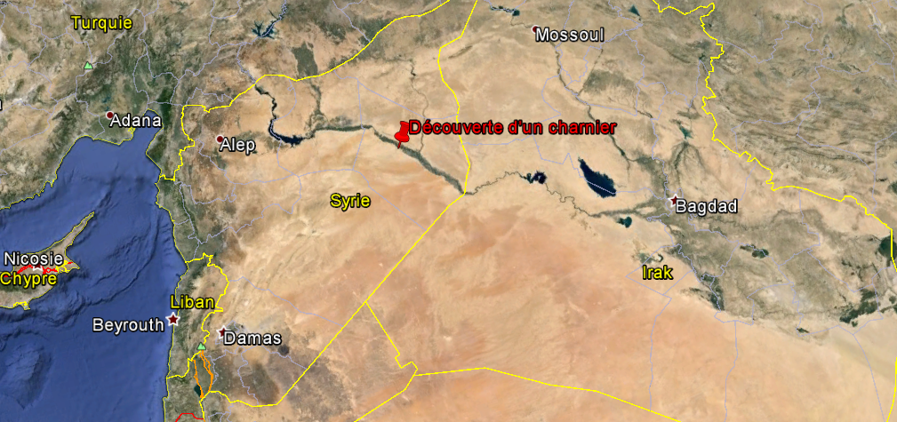 Le charnier a été découvert dans l'est de la Syrie, dans la province de Daïr az Zour.