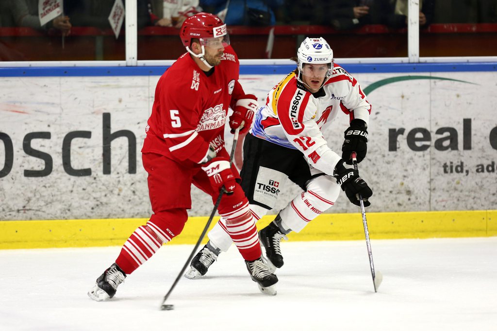 Gaetan Haas, lors du premier match contre le Danemark pour l'équipe de Suisse. Les deux matchs se sont soldés par une victoire helvétique. 