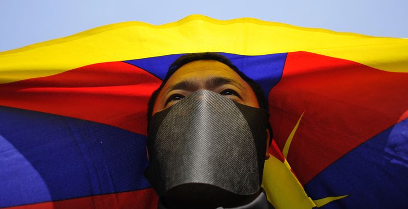 Trente-cinq tentatives d'immolation se sont soldées par 27 décès depuis mars 2011, selon les mouvements tibétains en exil.