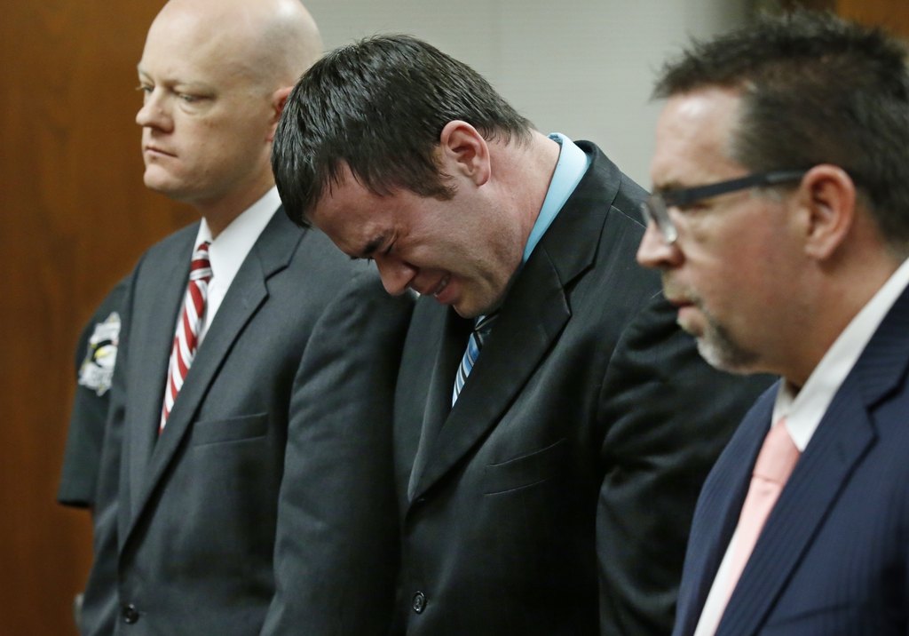 Daniel Holtzclaw a fondu en larmes lors du verdict.