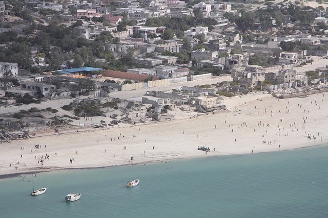 L'attentat s'est déroulé devant un restaurant de la plage du Lido à Mogadiscio.