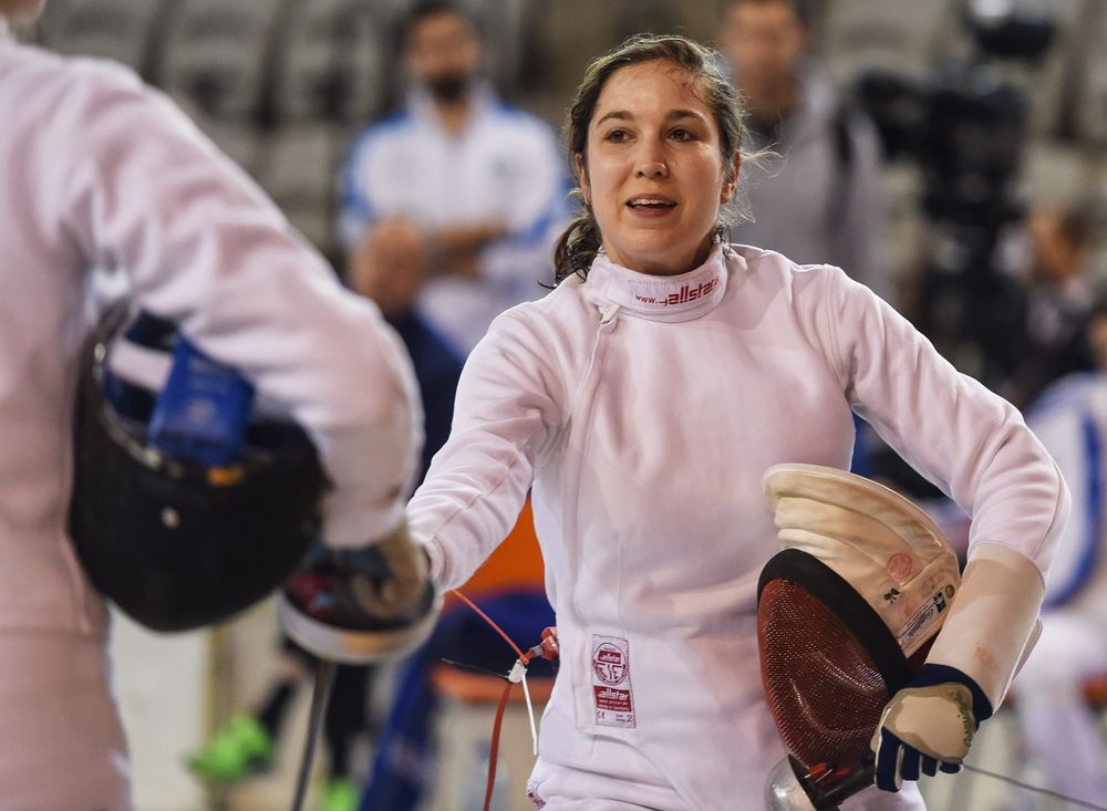 Tiffany Géroudet s'est qualifiée pour les Jeux olympiques de Rio en dominant en finale du tournoi de zone, à Prague, la Polonaise Renata Knapik-Miazga (15-7).