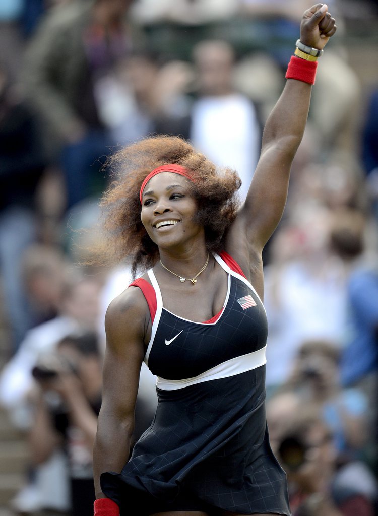 Serena Williams se qualifie sans trembler pour la finale du tournoi olympique, elle partira favorite face à Maria Sharapova.