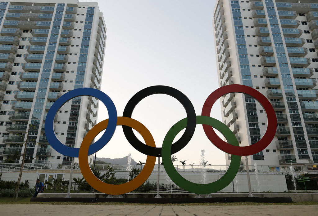 Un athlète bulgare est accusé d'agression par des femmes de chambre du Village olympique. 