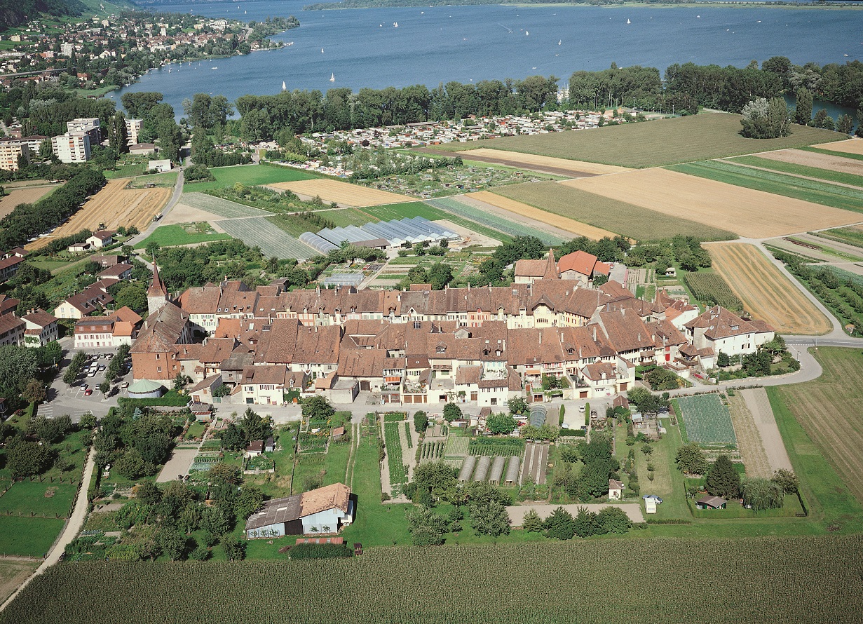 Le village du Landeron a signé la charte de l'association "Les plus beaux Villages de Suisse".