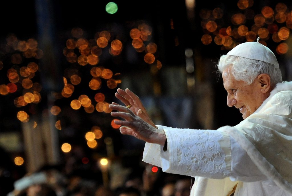 Benoît XVI aurait eu un amour de jeunesse très sérieux.