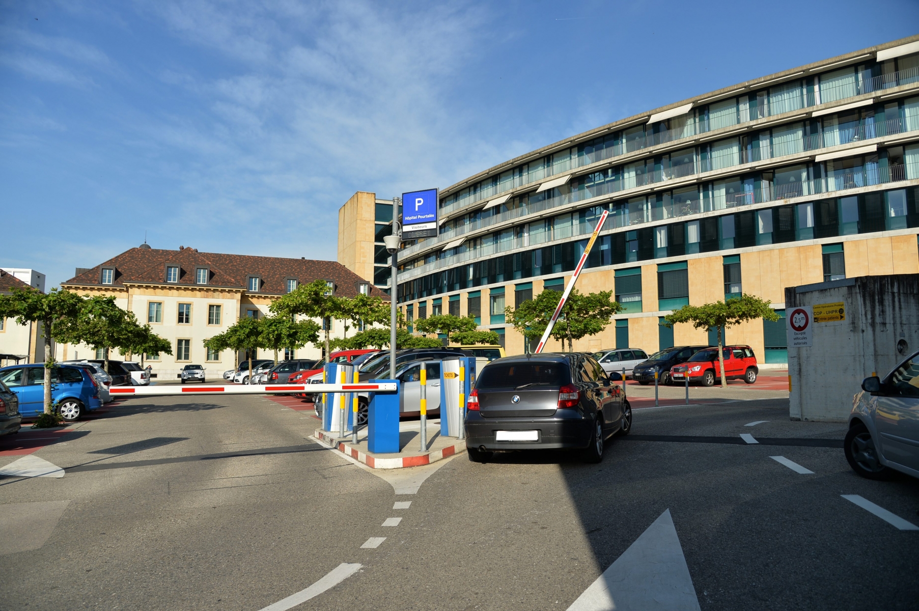 Le site de Pourtalès de l'Hôpital neuchâtelois devra être agrandi si le projet de réorganisation spatiale se concrétise.