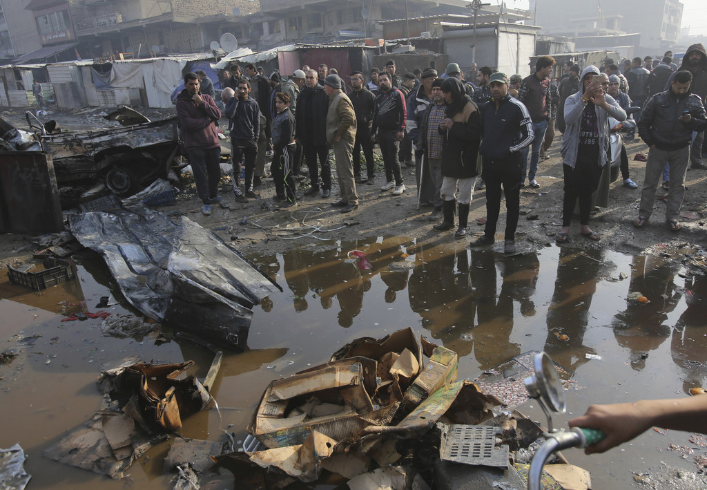 Un kamikaze a fait exploser sa voiture à l'entrée du principal marché de fruits et légumes de la capitale irakienne.