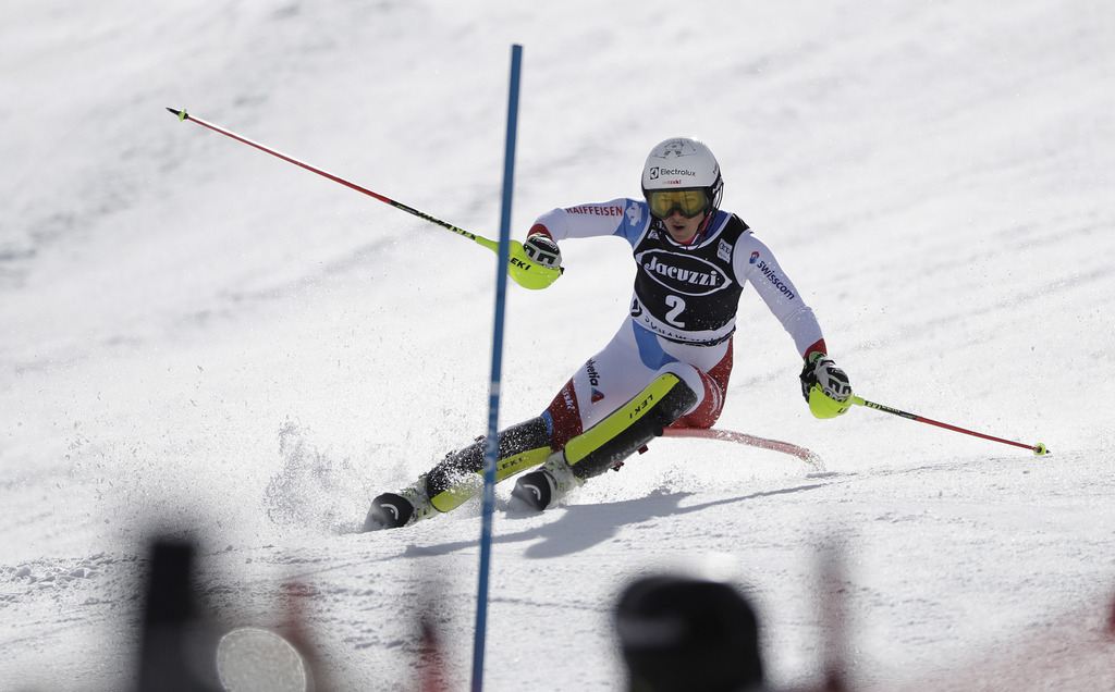 Wendy Holdener a chuté lors du slalom de Sqaw Valley, laissant la victoire à Mikael Shiffrin.