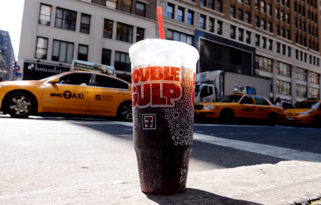 Le maire de New York, Michael Bloomberg a décidé le 13 septembre dernier d'interdire la vente de boissons sucrées de plus d'un demi-litre.
