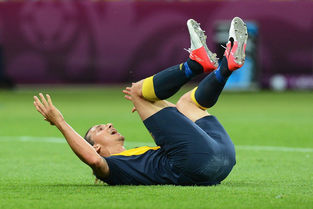 Le Suédois Zlatan Ibrahimovic ne semble pas très heureux de la défaite de son équipe 2-1 face à l'Ukraine, luindi 11 juin.