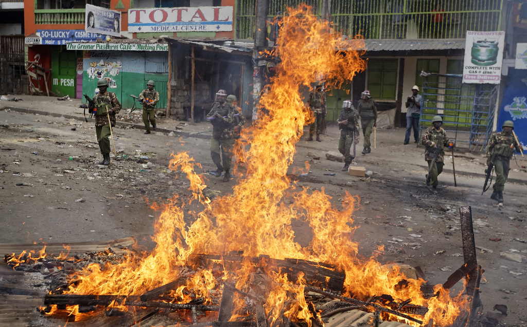 Selon un décompte de l'AFP, la répression des émeutes ayant éclaté vendredi soir a fait au moins 11 morts.