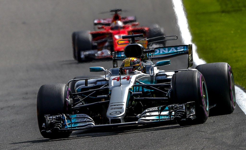 Lewis Hamilton s'impose devant Sebastian Vettel.