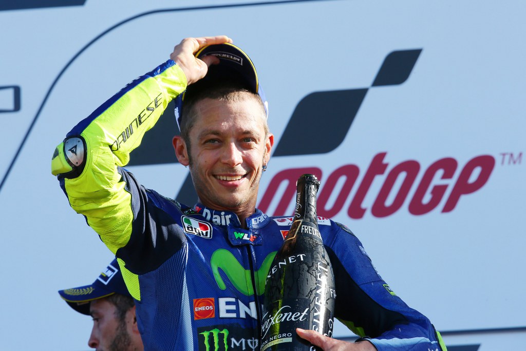 Valentino Rossi (38 ans) est actuellement 4e du championnat du monde MotoGP après 12 courses sur 18.