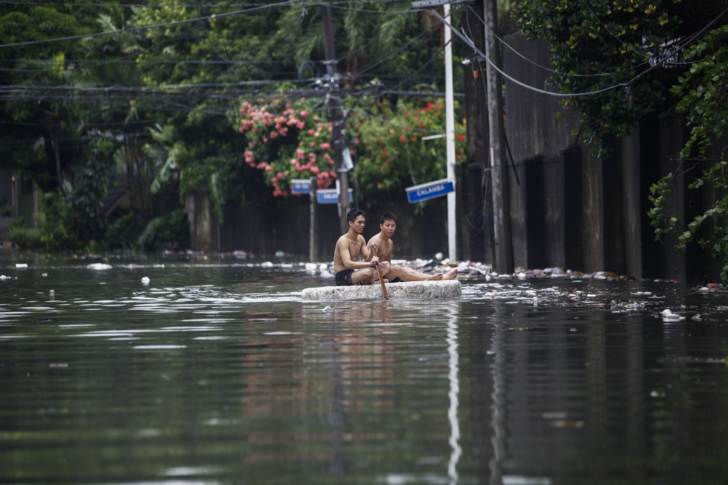 La saison des typhons bat son plein en Asie. Le typhon "Maring" a inondé lundi le nord des Philippines. 