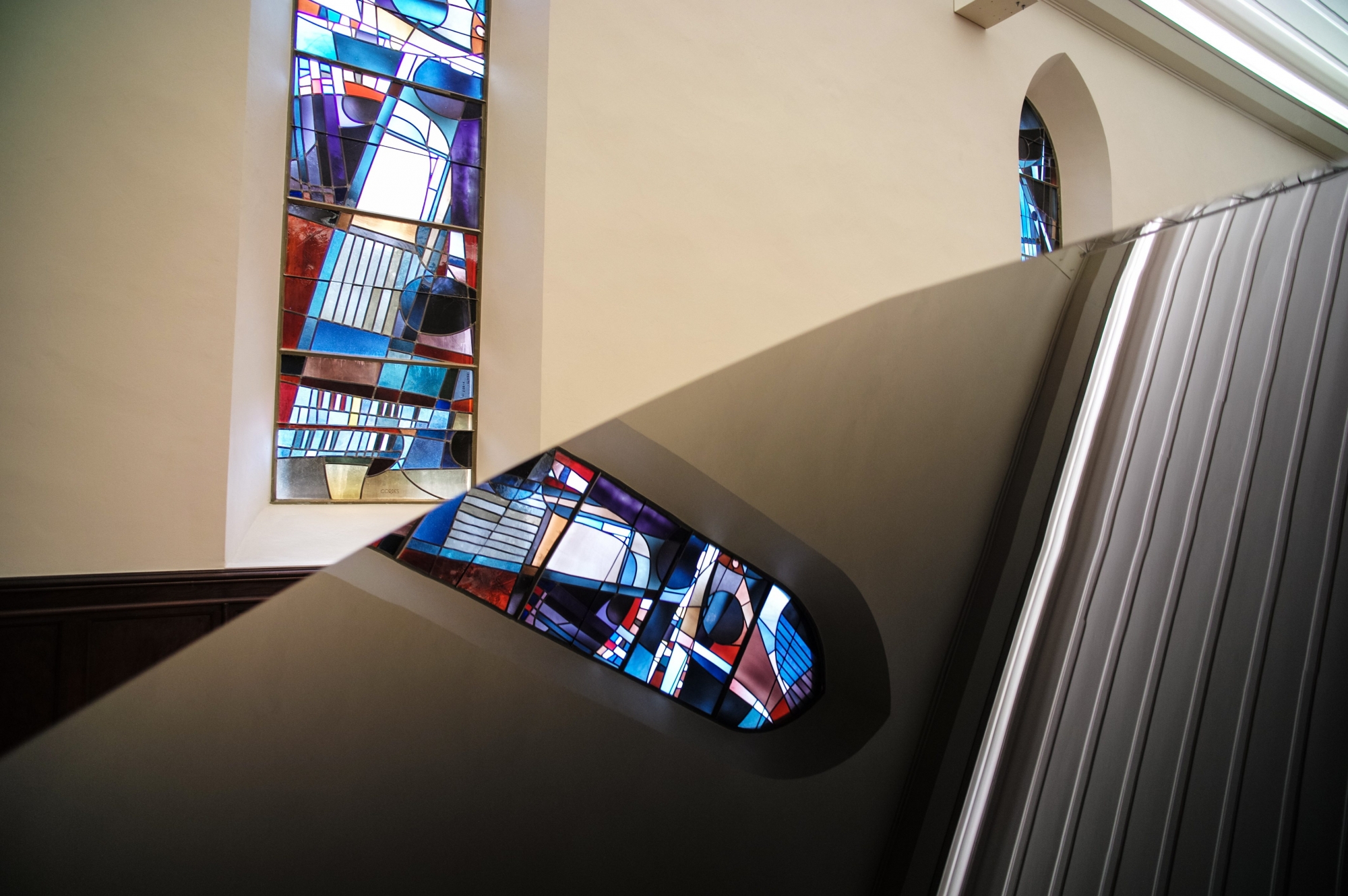 Salle de musique: la chapelle independante renovee avec les vitraux de Lermite

COUVET 18.09.2013
PHOTO: CHRISTIAN GALLEY