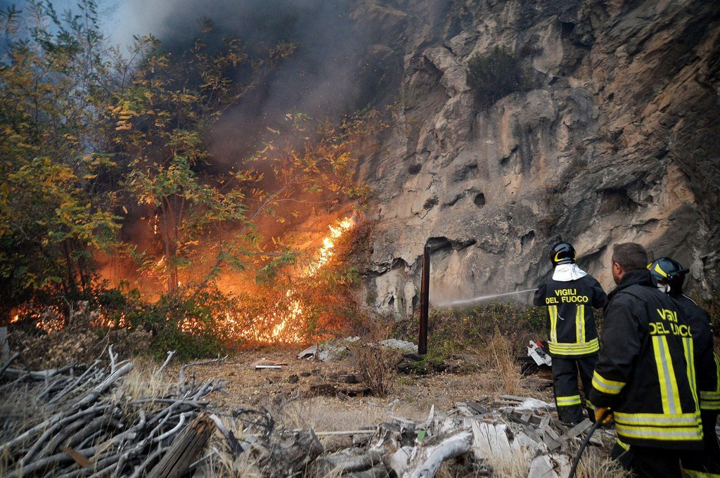 La zone la plus touchée était le Val de Suse, où les flammes étaient attisées par des vents violents.