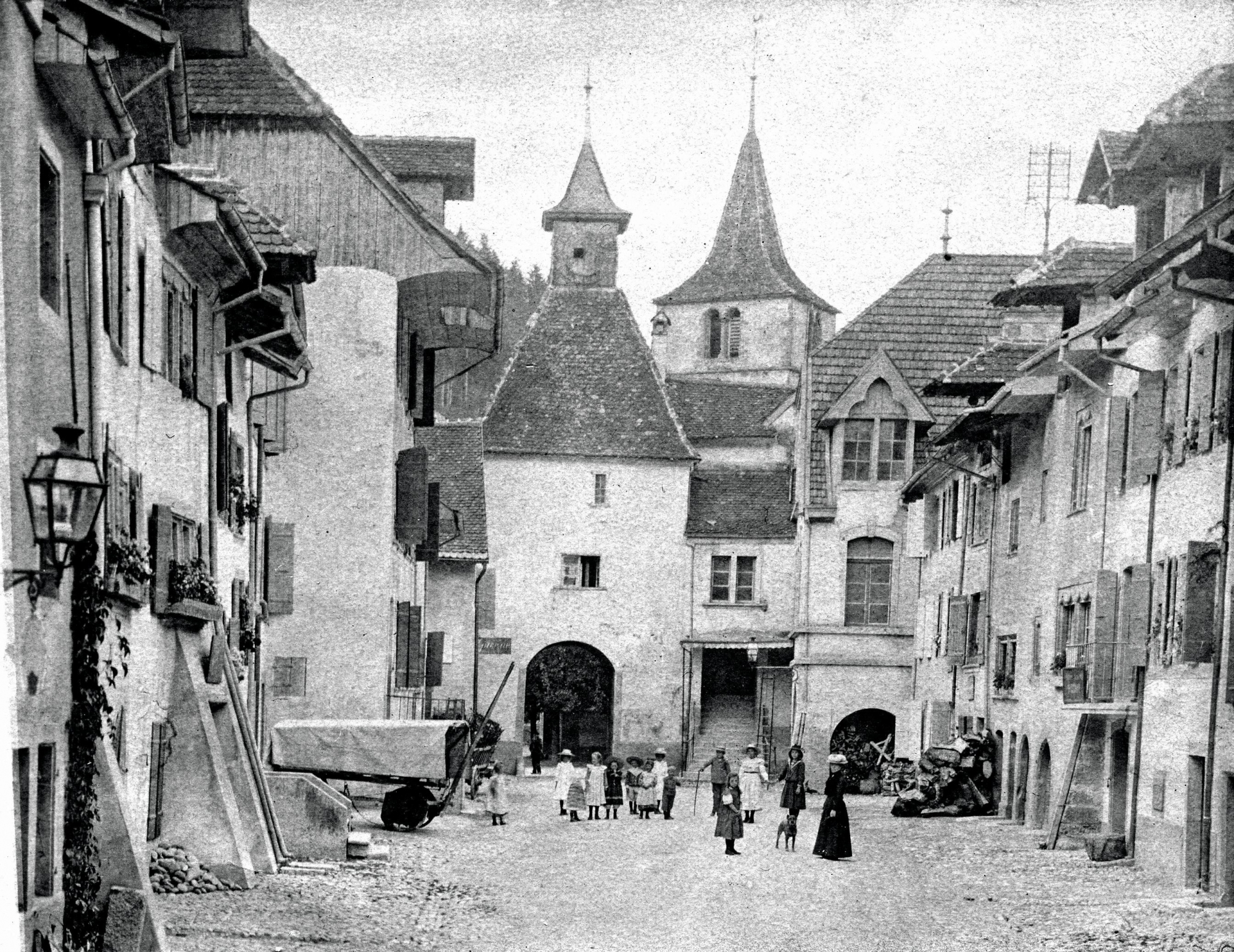 Le bourg de Valangin au début du 20e siècle.