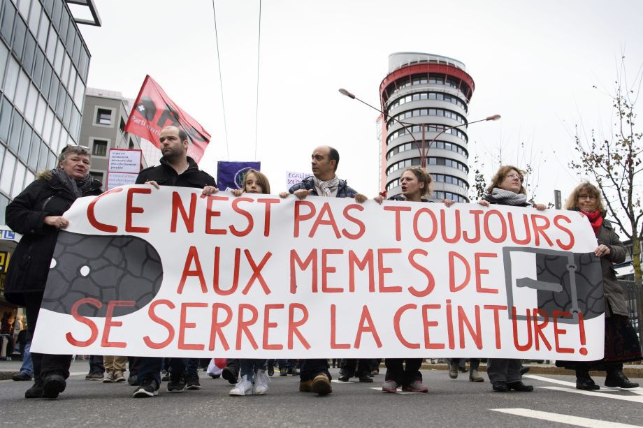 Une manifestation contre la politique d'austérite, le 26 novembre 2016 à La Chaux-de-Fonds.