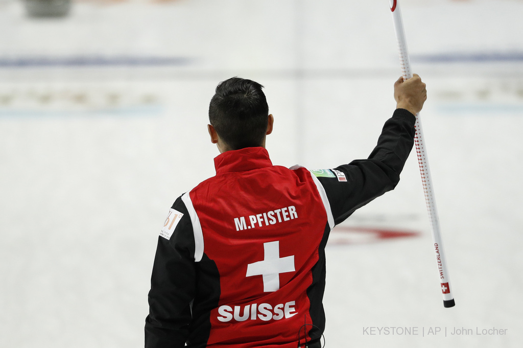 L'équipe de Suisse masculine s'est imposée après un end supplémentaire.